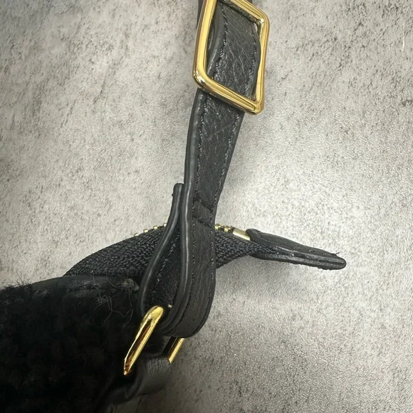 Vintage Margot Shearling Bag with Leather Straps - Picture 4 of 6